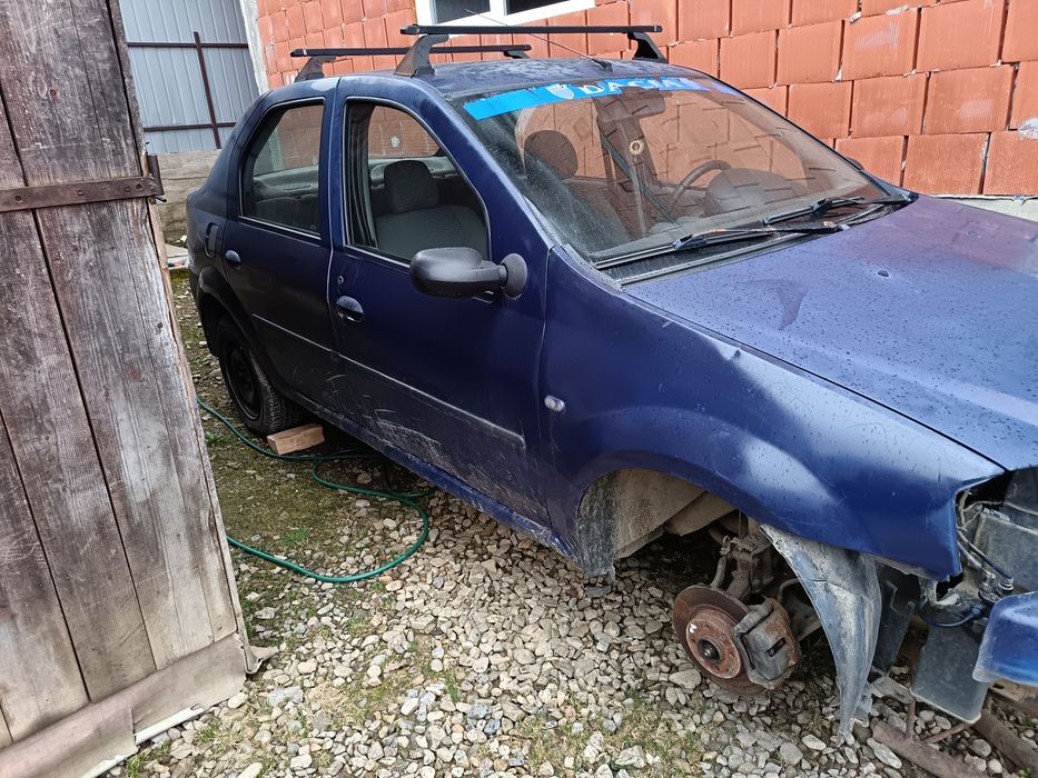 Vand Logan urgent, asa cum se vede in poze