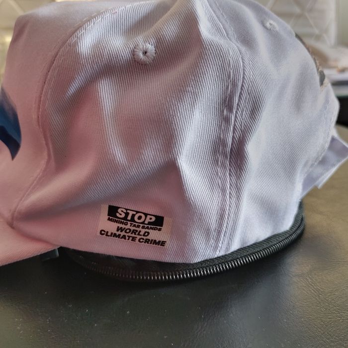 Sapca design casca Vettel F1, Save The Bees, Stop Mining Tar Sands