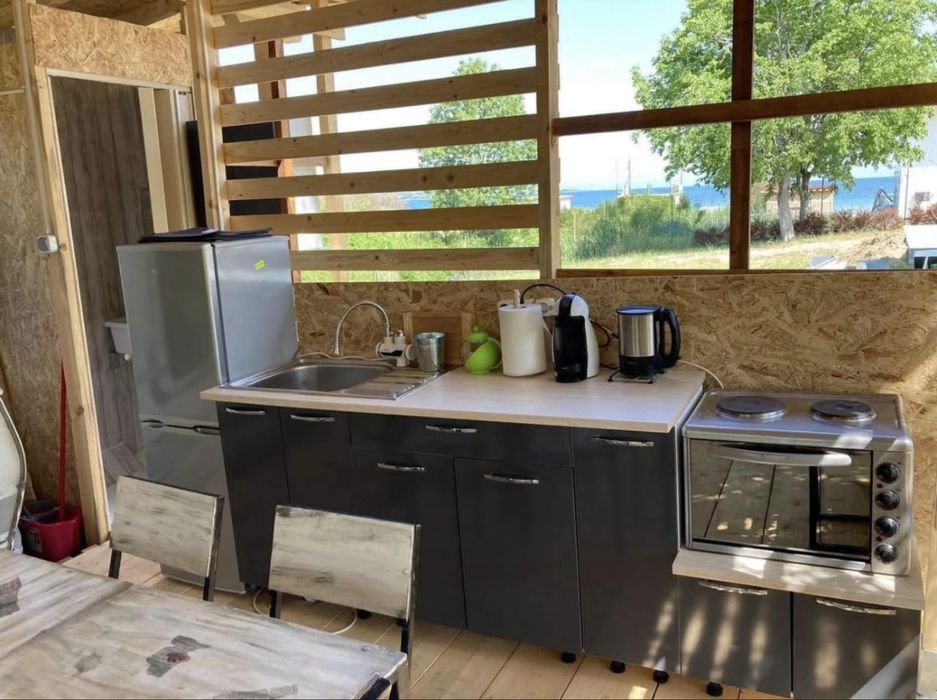 Каравана Fend Diamant 590+изграден навес