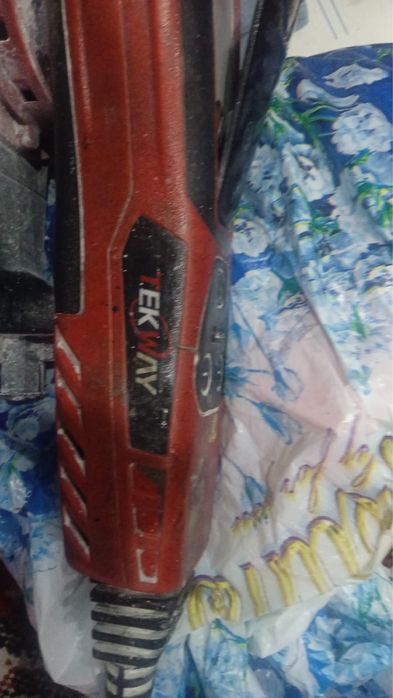 Продам полировочную машинку