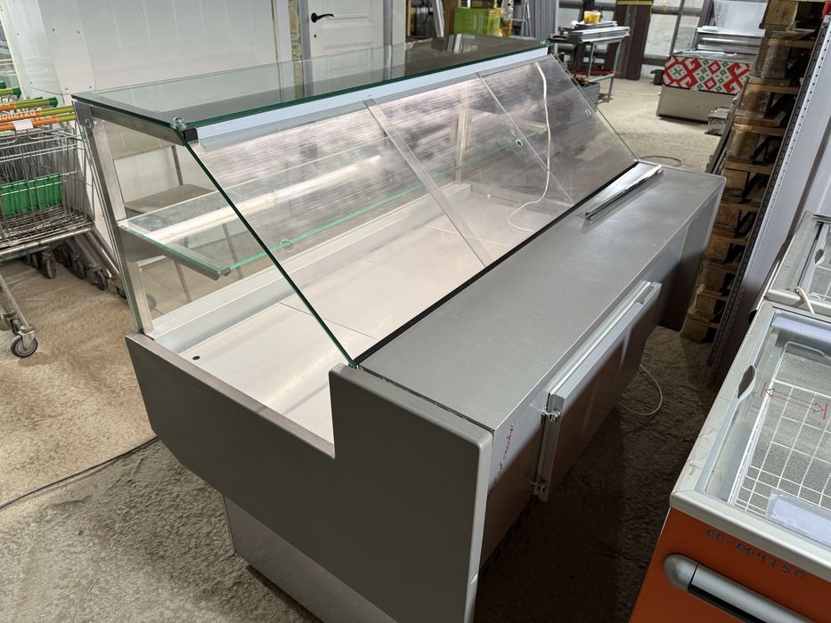 Витрина холодильная универсальная б/у