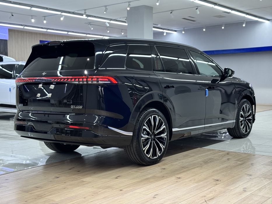 Dongfeng EP008 610 km Restayling