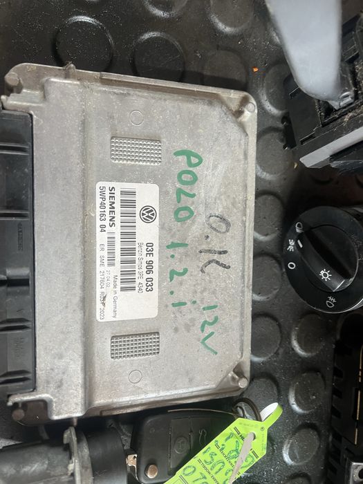 Kit pornire polo 1,2 i azq 2004