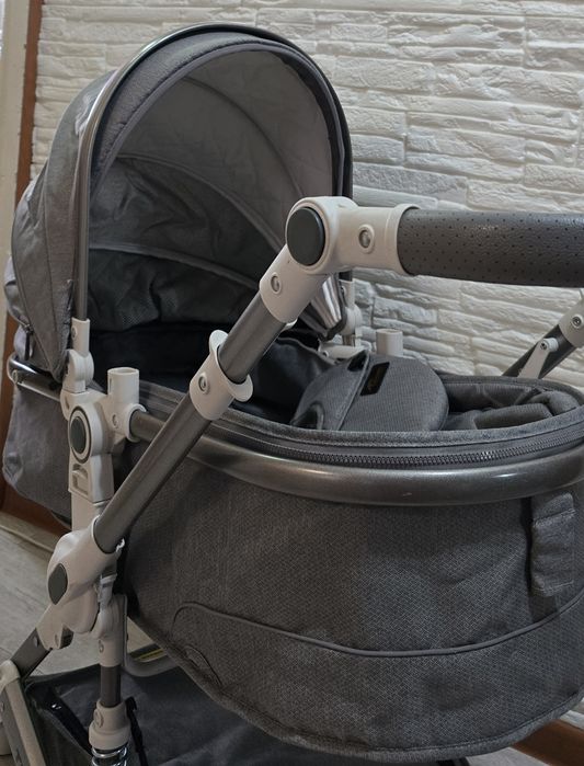 Продам коляску универсальную