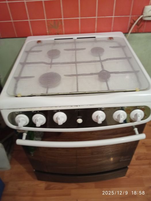 Срочно продам газовую плиту