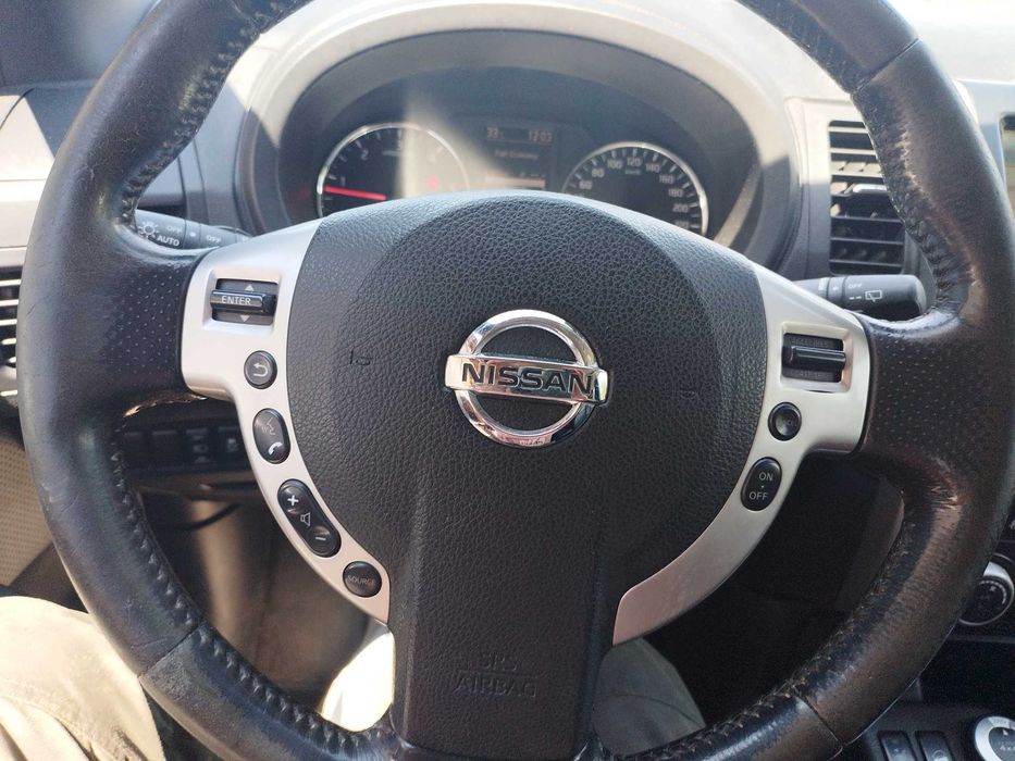 Nissan X-Trail T31 2.0 dci на части.