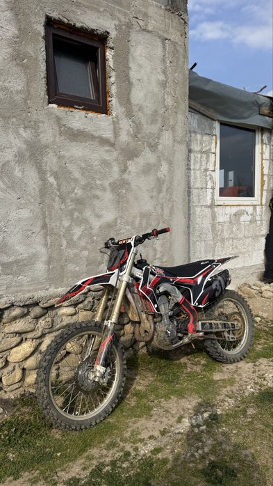 Vand/schimb Honda CRF 450R  - ingrijit si bine echipat