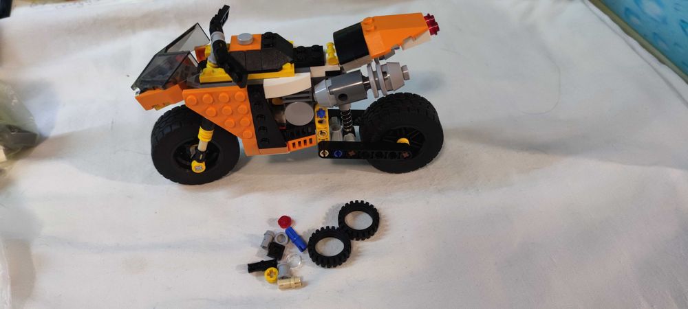 Продавам Лего Криейтър / Lego Creator 2 Къщи, aвтомобили, мотори