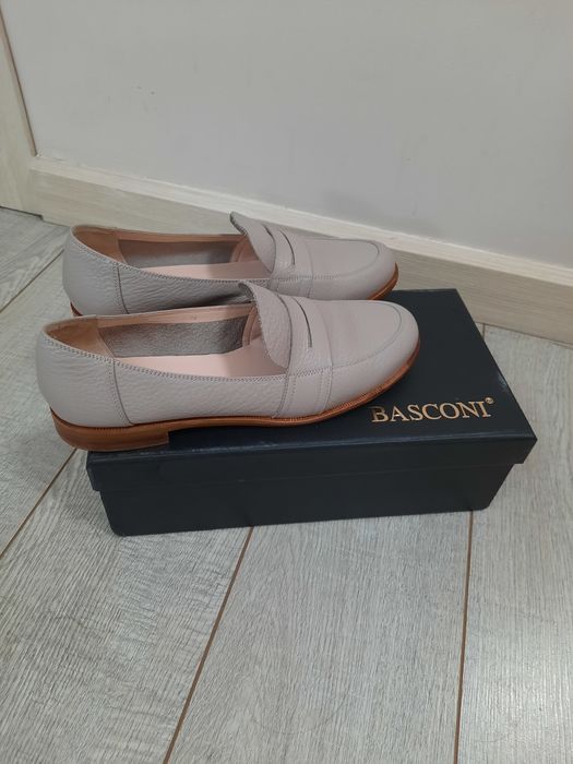 Лоферы кожаные 38 размер