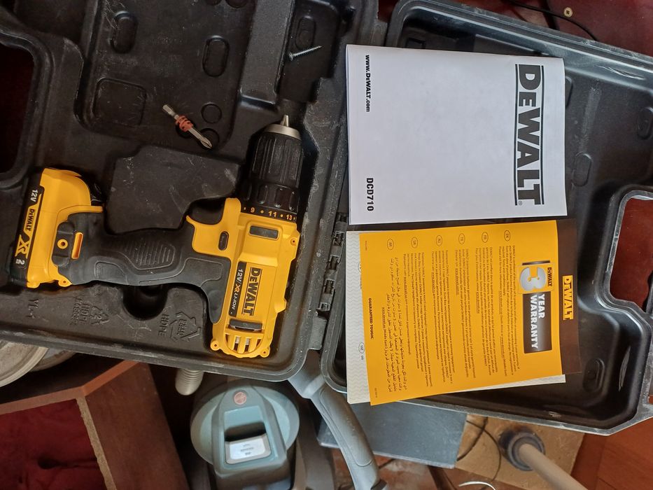 Продам шуруповерт dewalt