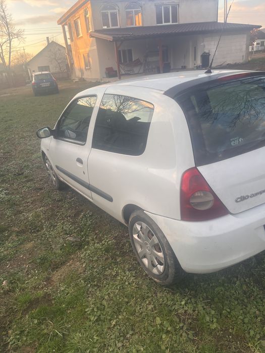 De vanzare Renault Clio 1.5 DCI din 2007