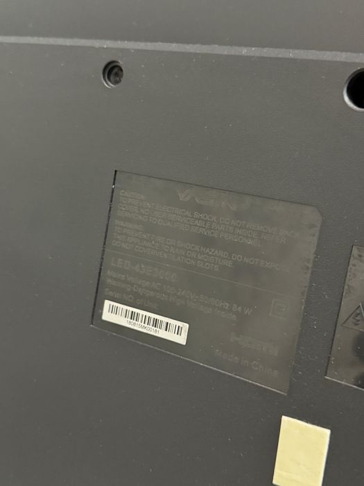 Продам smart tv android yasin 110см