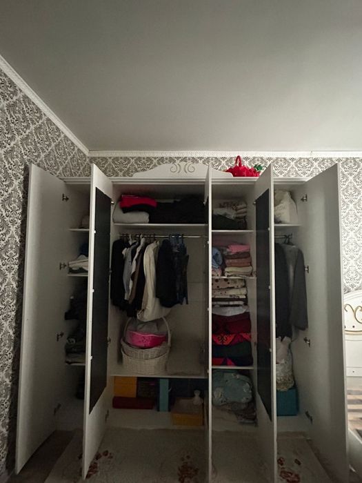 Продам Б/У спальную гарнитуру