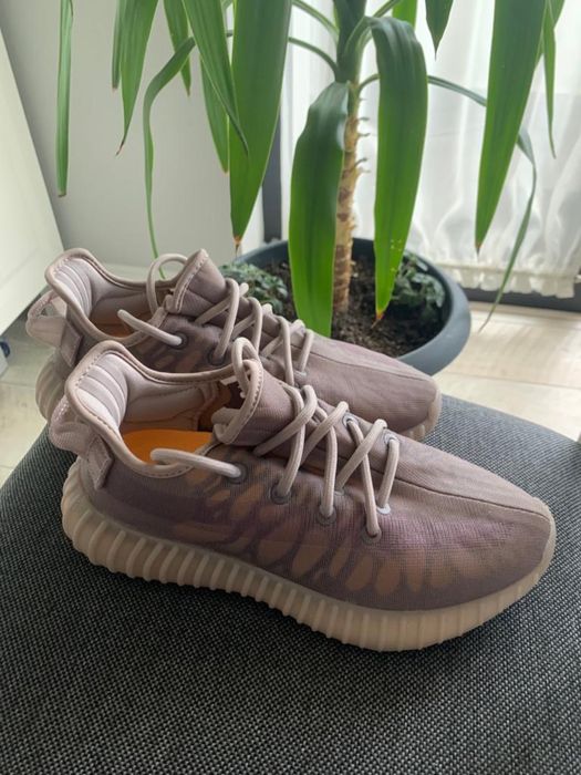 Yeezy X Adidas BOOST 350 V2 TRAINERS