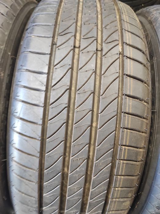 215/55/17 Michelin