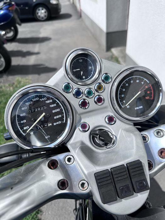 Motocicleta Bmw r1100r