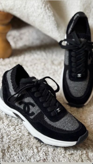 Кроссовки от Chanel