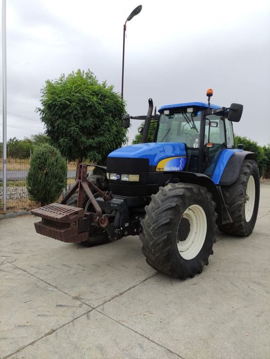 New Holland TM175