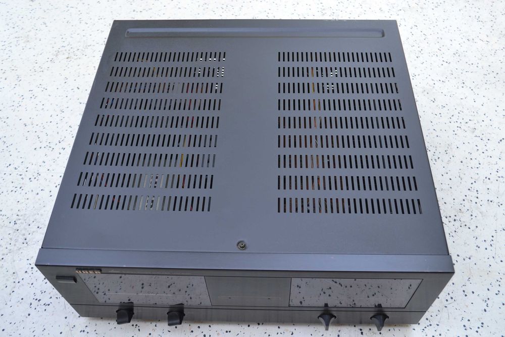 Amplificator Uher UMA 2000