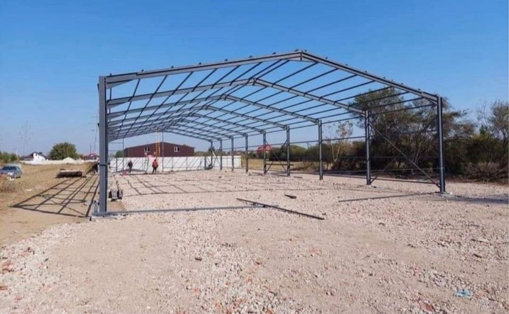 Vand hale metalice la comanda