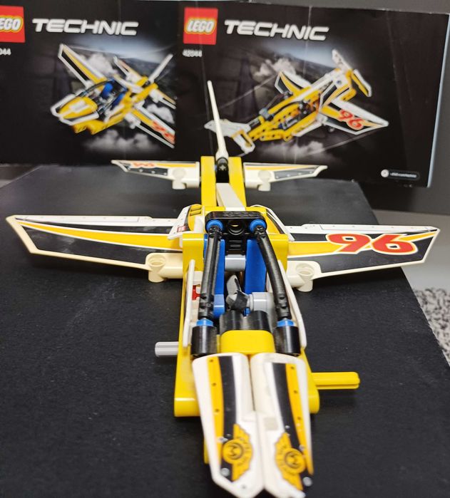 Set lego avion aproape nou