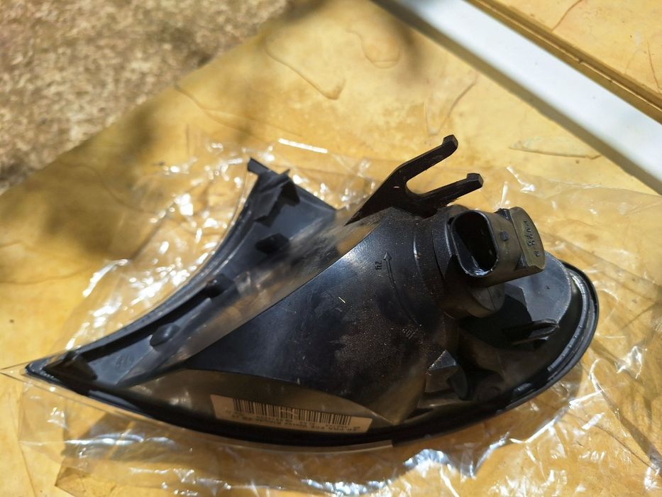 Мигач за BMW E46 седан 2002 г