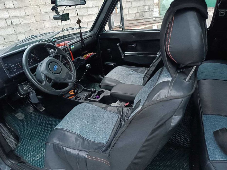 ВАЗ (Lada) Нива 212180