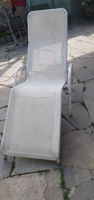 Продаётся шезлонг