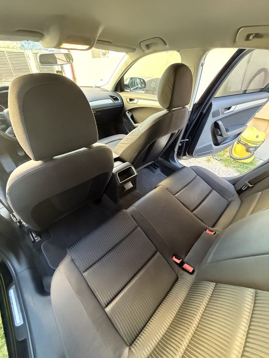 AUDI A4 2010 — imagine 4