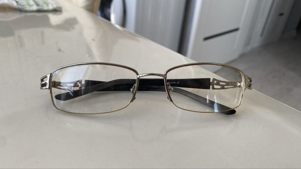 Очки с диоптриями -2