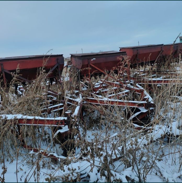 Продам сеялки старого образца
