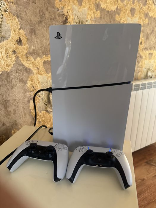 PS5 Slim  + Монитор