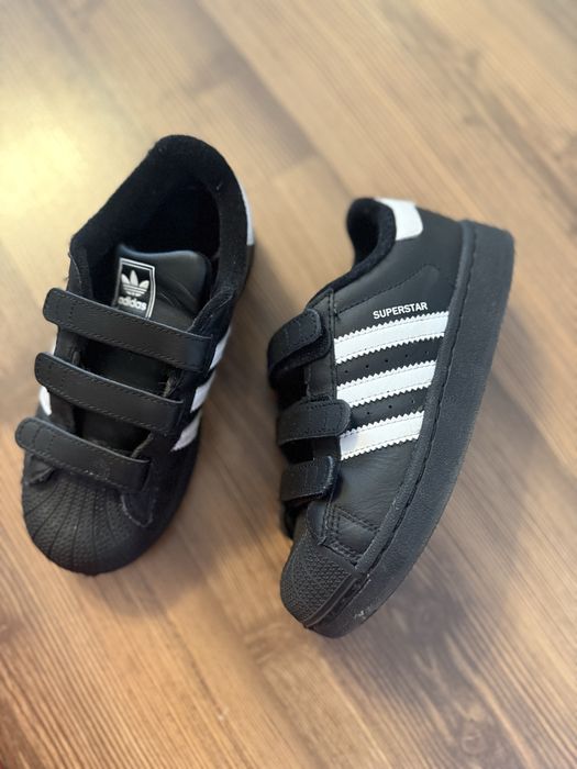 Кроссовки  adidas