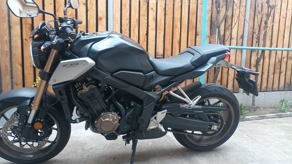 HONDA CB  AN 2021 6100KM CC650