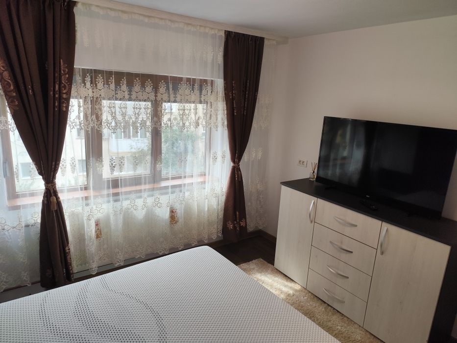 Proprietar, vând ap  3 camere decomandat, Micalaca - Miorița