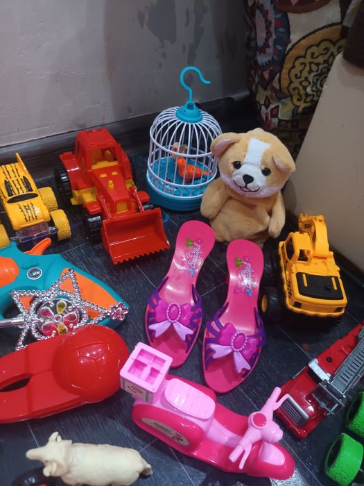 Детские игрушки б/у