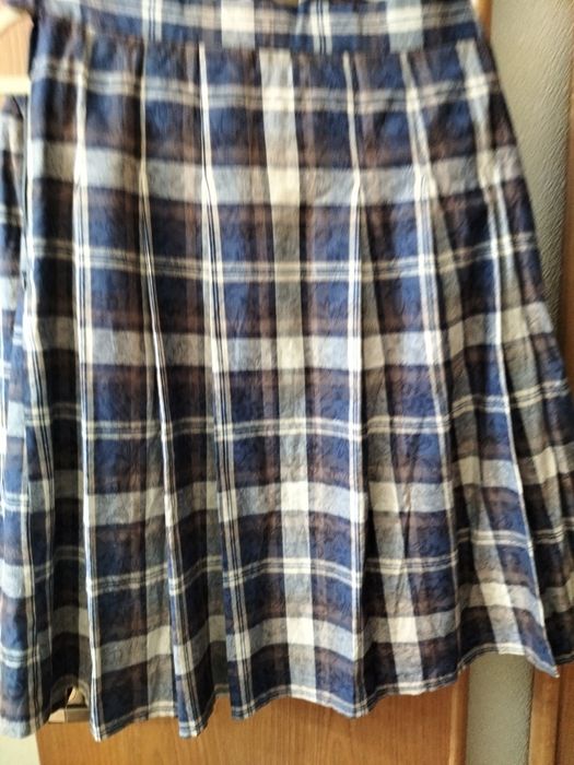 Пиджак и юбка в клетку