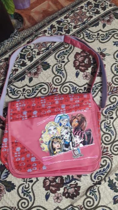 Продам набор из двух сумок монстр хай