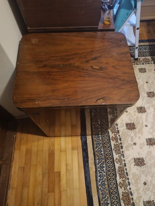 Vând mașina de cusut Ileana!