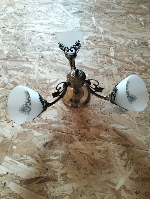 Lustra Prato 3, KLAUSEN, LY-3225