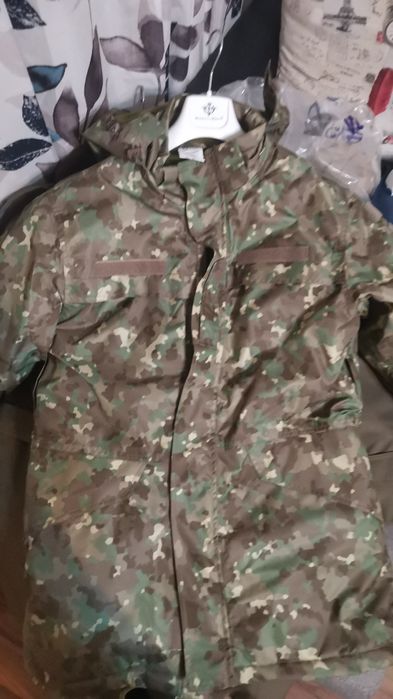 Vând ținută militara 46/1, scurta 48/1,