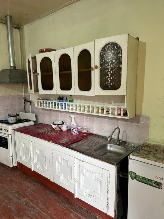 Катта ховли ижарага берилади