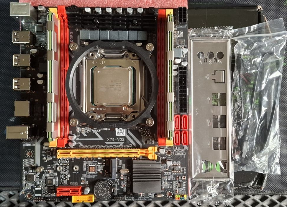 Материнская плата Machinist x79 vg2 + Xeon E5-2690V2 10/20/ddr3 32gb