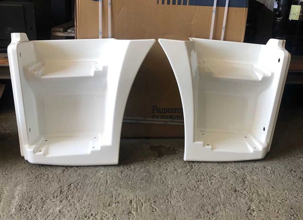 Щиток КАМАЗ-65115 подножки правый (рестайлинг) (белый) Кабина КАМАЗ