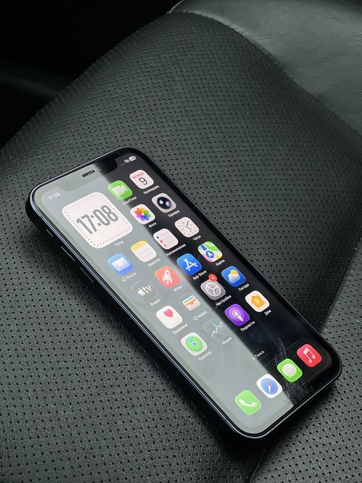iPhone 11 в корпусе 17 pro