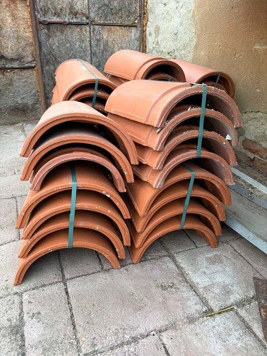 Vând 40 bucăți Coamă Tondach Ceramică Natur