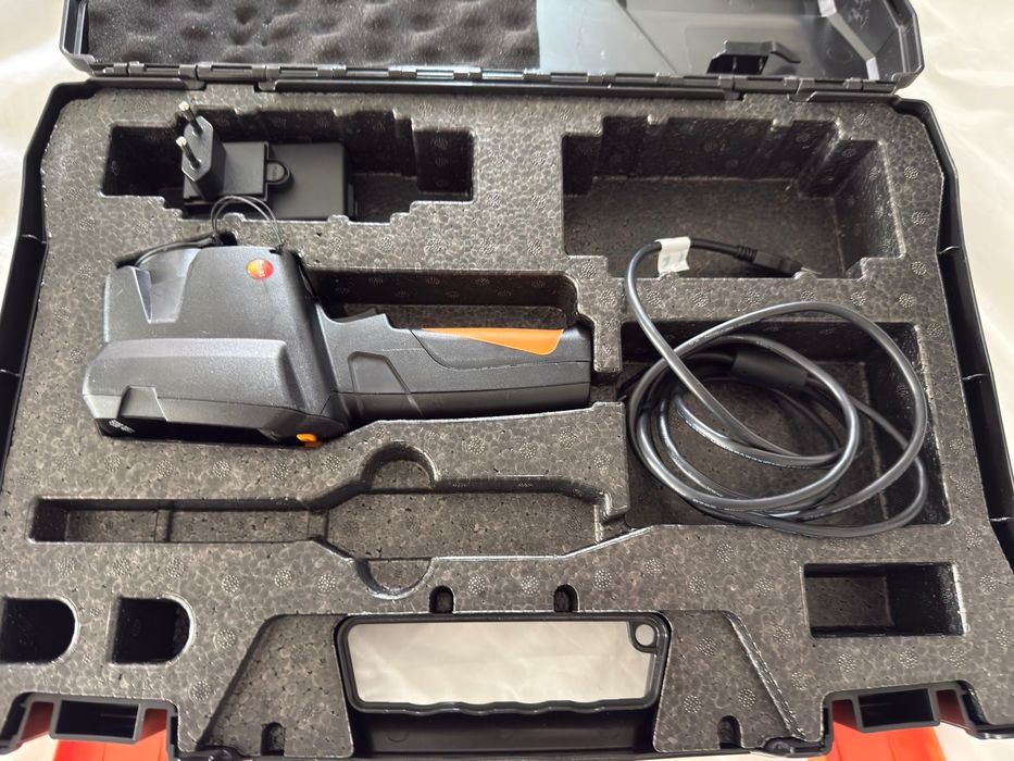 testo 865 — a thermal imaging camera for construction energy audits/testo 865 — o cameră de termoviziune pentru audituri energetice în construcții.