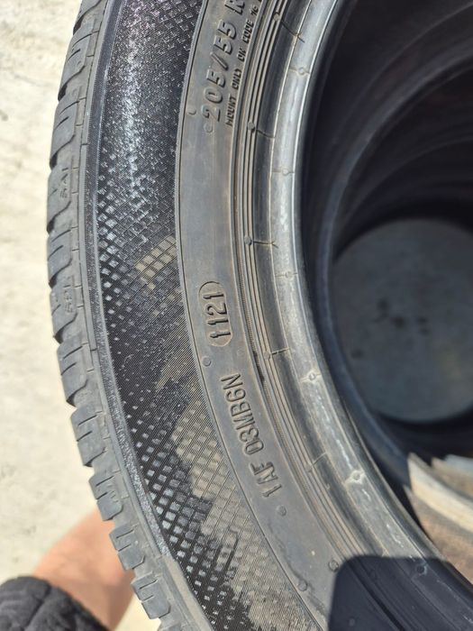 Vand 4 Anvelope Cauciucuri de Vara 205/55/16 Continental și Semperit profil 8 mm