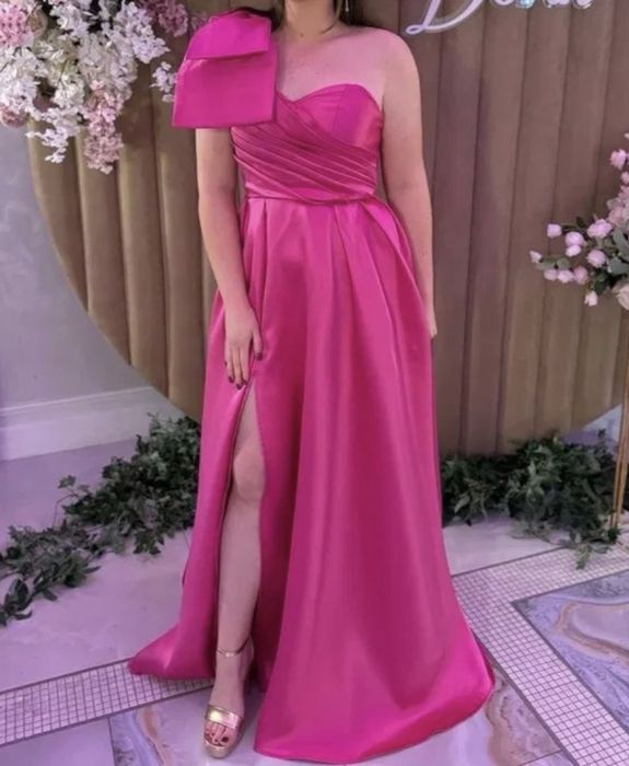 Rochie lungă elegantă