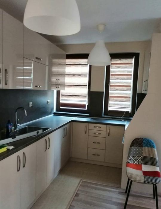 Дава се под наем Двустаен апартамент в Пловдив, Кършияка - 50 кв.м за 409 € - Снимка #1